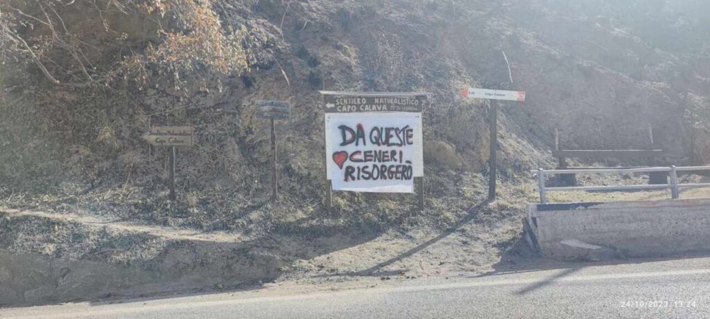 LA FOTO – Da queste ceneri risorgeremo