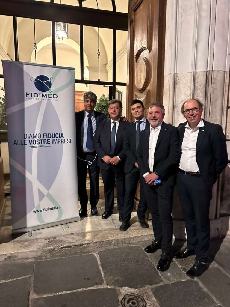 PREMIO MICROCREDITO DI LIBERTÀ – Il microcredito va ad una donna vittima di violenza. Aprirà una lavanderia stireria nel Lazio meridionale