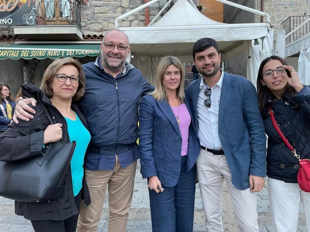OTTOBRANDO – Il mondo della politica regionale a Floresta