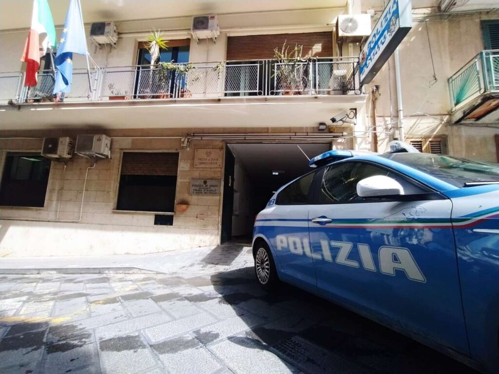 SANT’AGATA MILITELLO – Diciannovenne ai domiciliari. La Polizia di Stato esegue misura cautelare