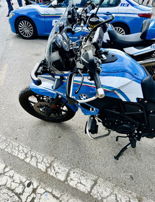 BARCELLONA P.G. – Servizi antidroga. La Polizia di Stato arresta pregiudicato per detenzione ai fini di spaccio di sostanza stupefacente