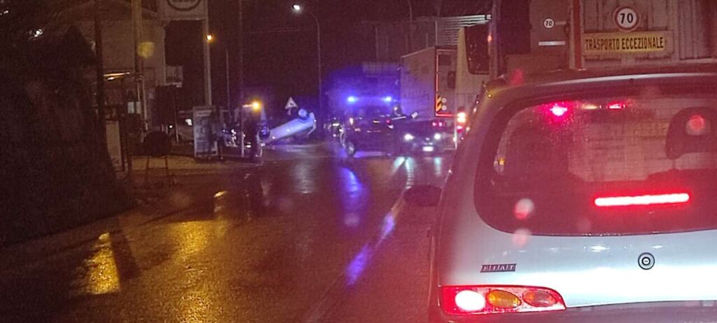 INCIDENTE – In contrada San Martino a Capo d’Orlando in prossimità dell’incrocio