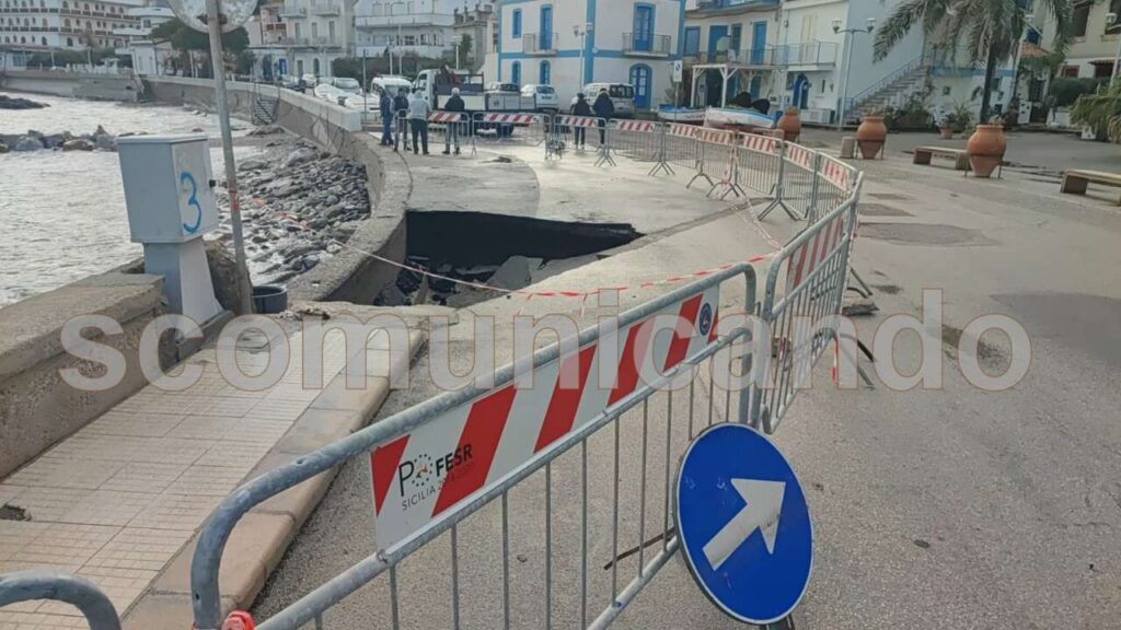 VIABILITA’ – A San Gregorio voragine davanti piazza Melitta Damiano