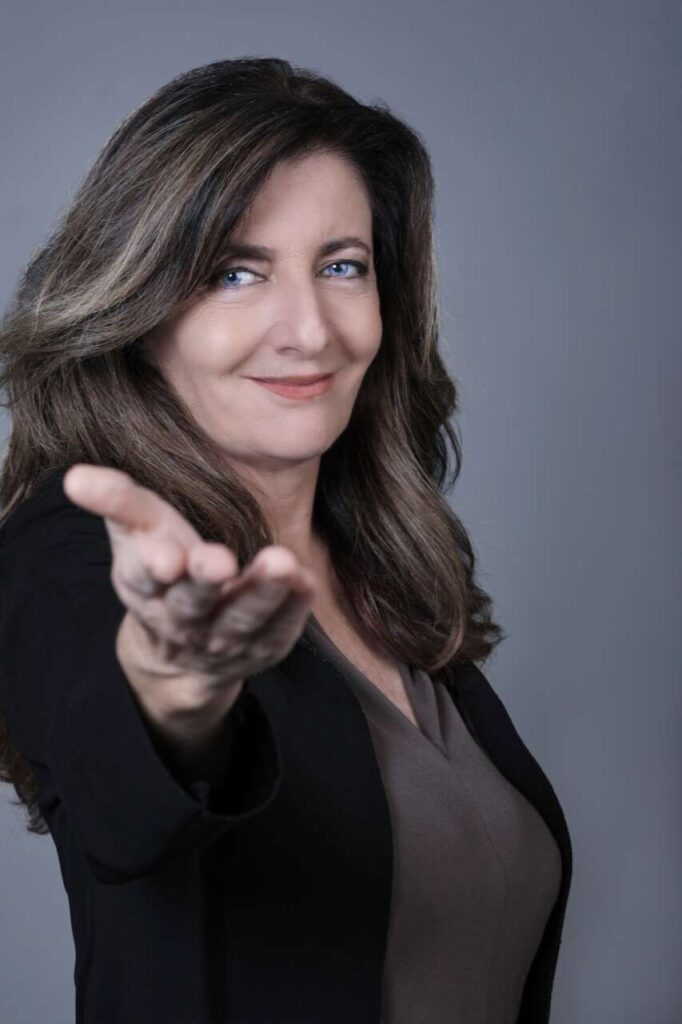 TEATRO – Francesca Reggiani in scena con “Spettacolare (voce del verbo)” il 26 e 27 marzo all’Ambra Jovinelli