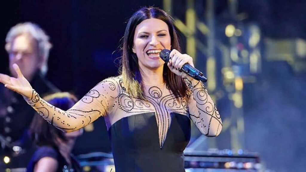 SPECIALE HAPPY 2025 – Laura Pausini chiuderà il suo decimo tour Mondiale al “PalaRescifina” di Messina