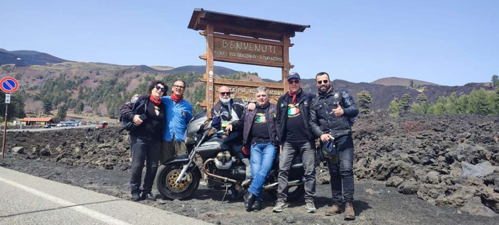 MOTORADUNI GUZZI – Sull’Etna… una moltitudine