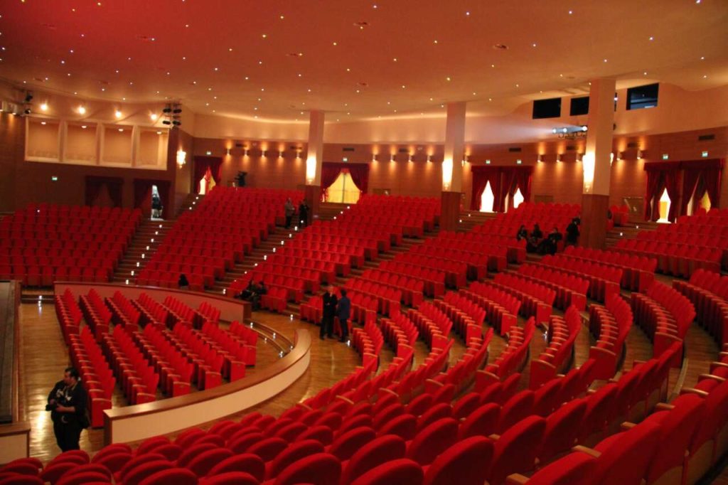 BARCELLONA P.G. – Un “atemporale” Rigoletto per il Teatro “Placido Mandanici”