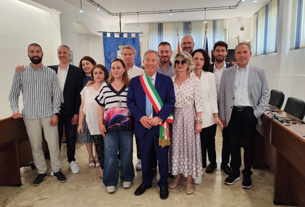 BROLO – Ecco la giunta
