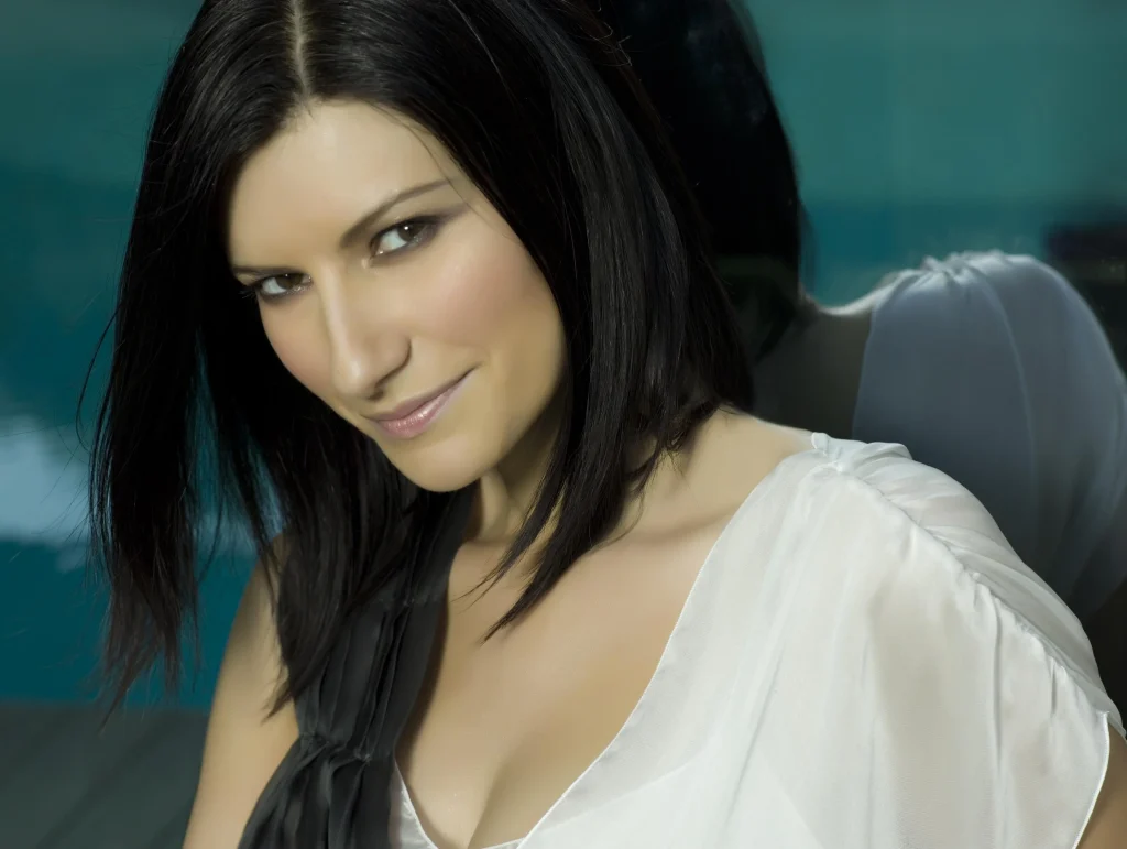 LAURA PAUSINI – La sua discografia raggiunge 5 miliardi di streaming sulle piattaforme digitali