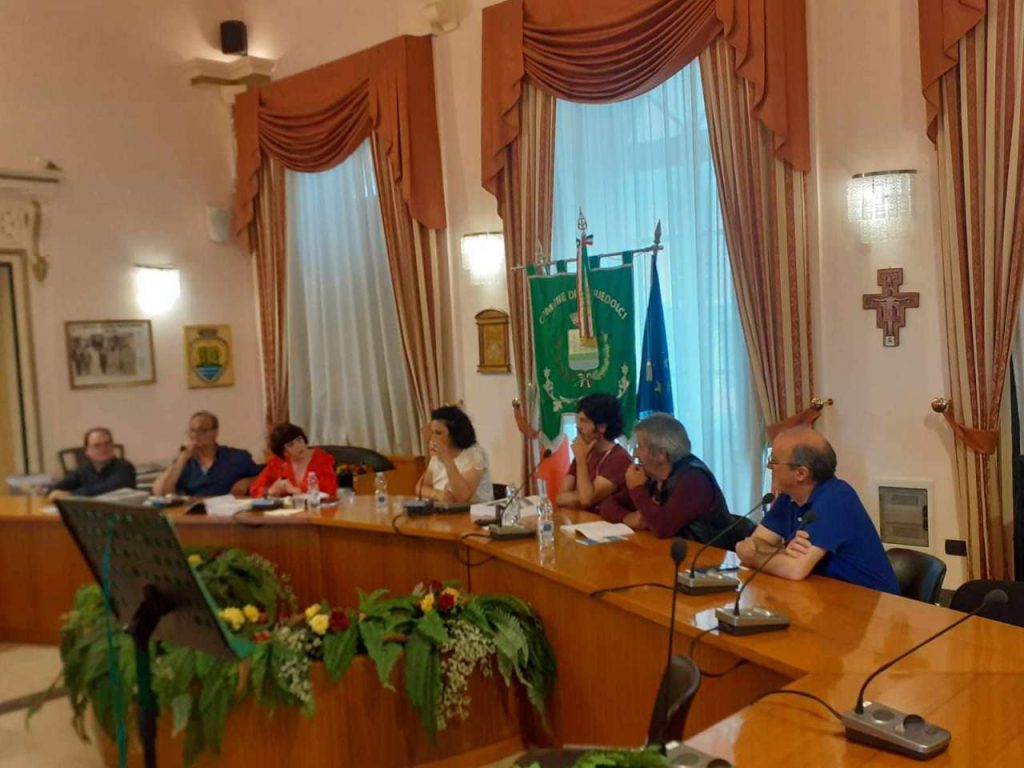 ACQUEDOLCI\CASTELL’UMBERTO – Presentati i libri della scrittrice Rosalia Ricciardi