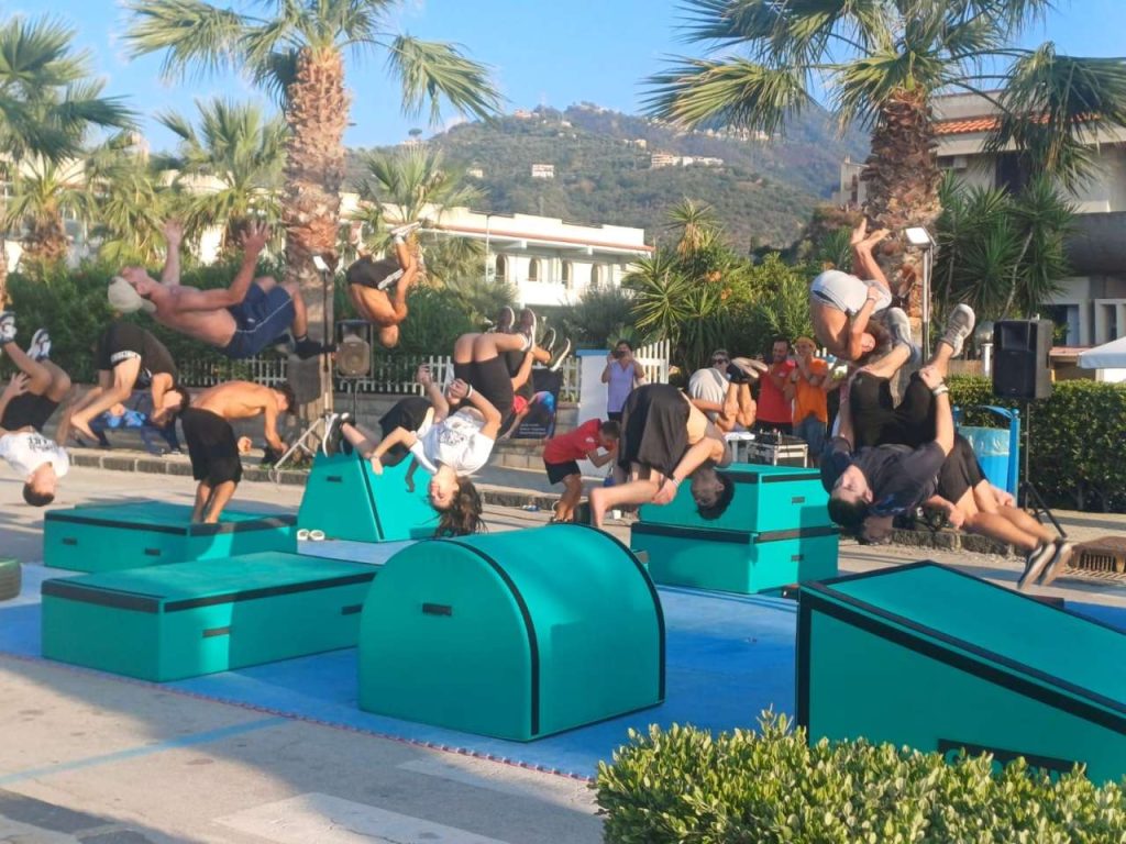BROLO – Il successo del 1° Raduno “Parkour Family Jam” sul lungomare