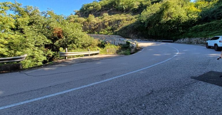 SAN MARCO D’ALUNZIO – Consegnati i lavori di ricostruzione del piano viabile e consolidamento strutturale della scarpata di valle al km 4+500 della SP160