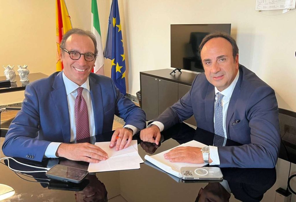 ROTATORIA A PONTE NASO – La Regione finanzierà l’opera sulla Statale. L’impegno dell’on. Pino Galluzzo