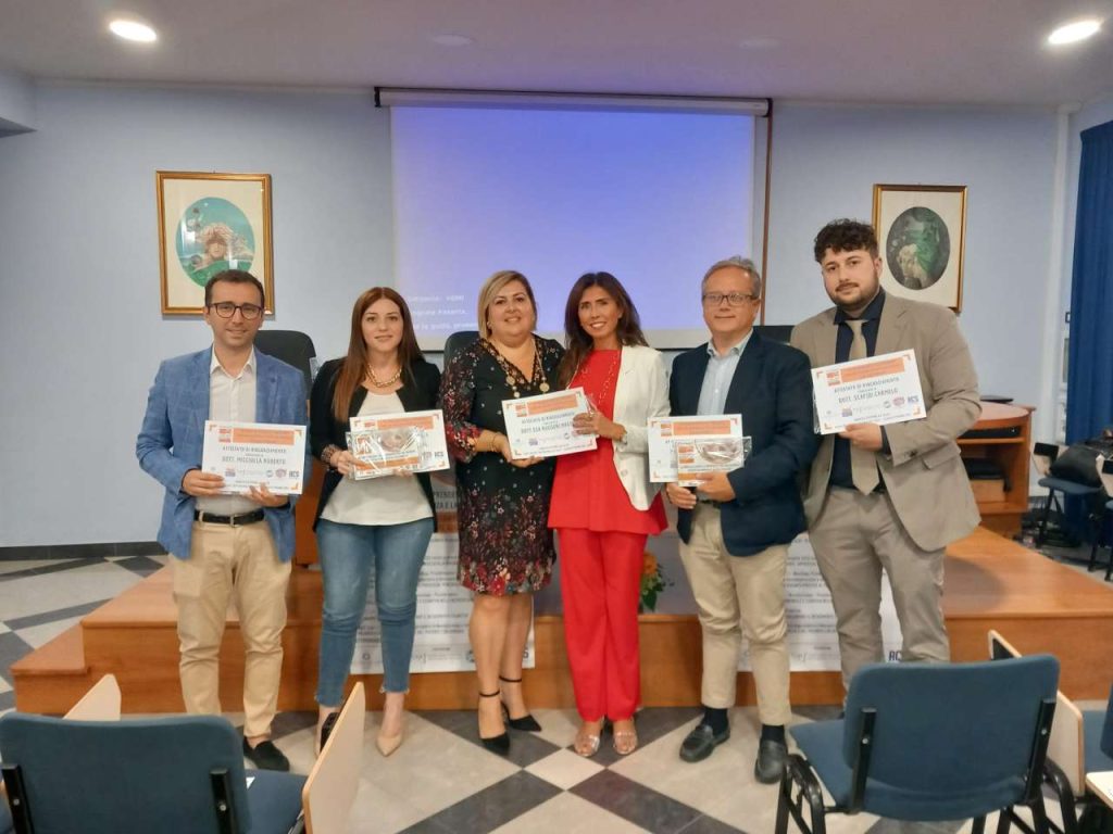 PIRAINO – La cura del paziente affetto da demenza e la sua famiglia, il tema del convegno organizzato dall’Associazione Semplice…MENTE Insieme