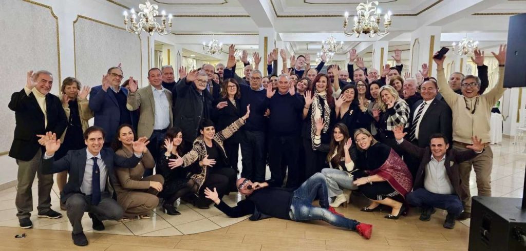 DEGUSTANDO VINI DI QUALITA’ – Quelli della tenuta Cuffaro presentati a Patti, tra buon gusto e sorsi di politica