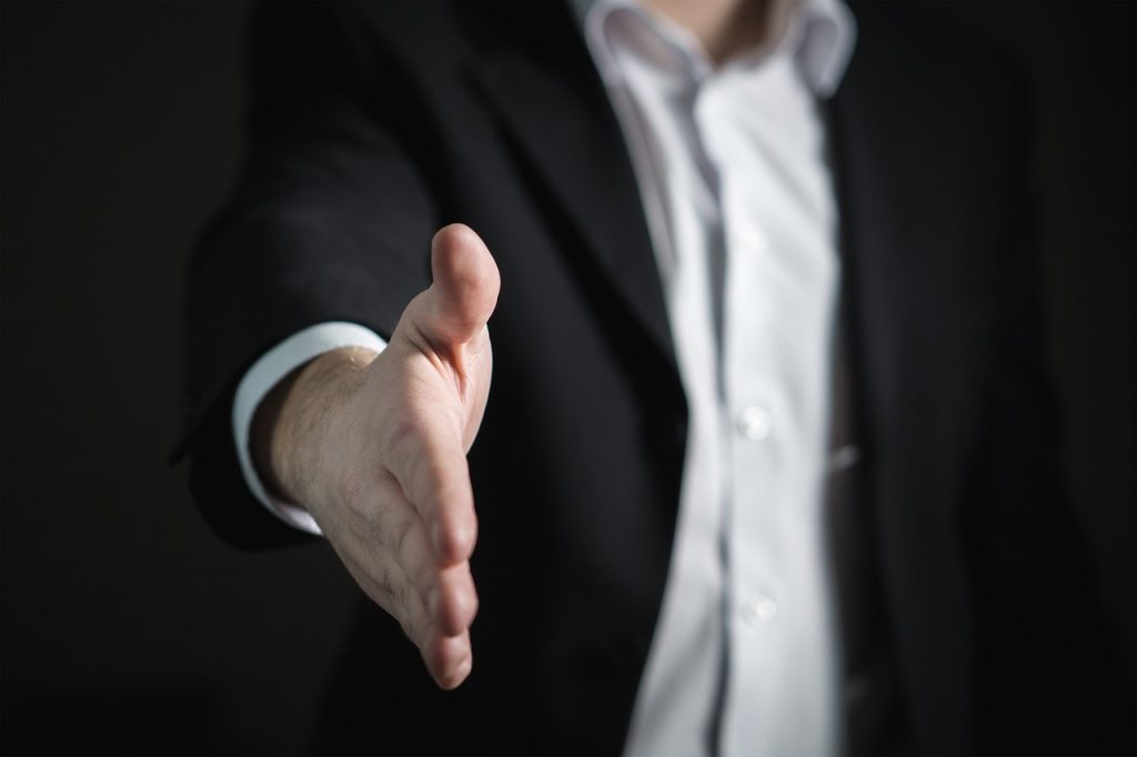 COME VENDERE CON SUCCESSO NEL 2025 – Strategie e tendenze per il mercato digitale