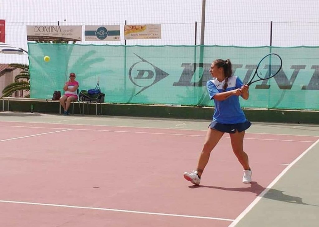 FEDERICA DI BENNARDO – Tra i più giovani Maestri Nazionali di Tennis d’Italia