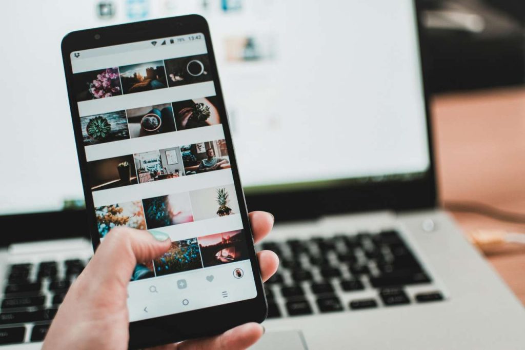 NUOVE CARRIERE – Quanto guadagna un social media manager? Stipendio medio