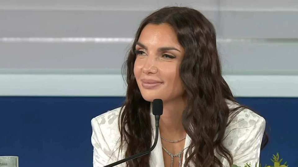 SANREMO 2025- Elettra Lamborghini, la show-girl coo-presentatrice della terza serata