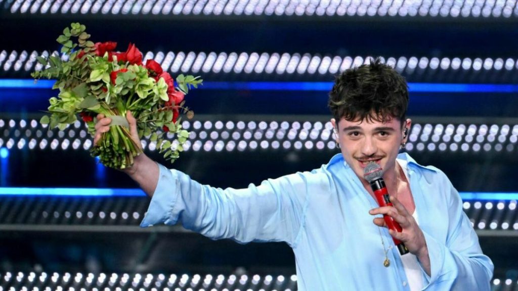 SANREMO 2025 – Trionfa Olly, che supera Lucio Corsi e Brunori Sas