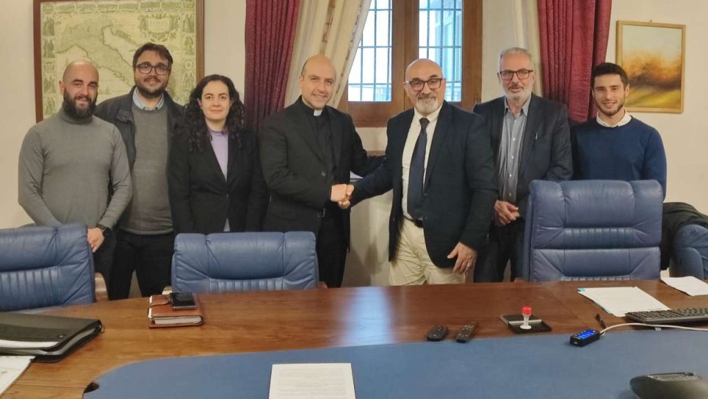 BCC DELLA VALLE DEL FITALIA – Caritas Diocesana di Patti e Progetto Policoro insieme per sostenere i giovani imprenditori del territorio diocesano