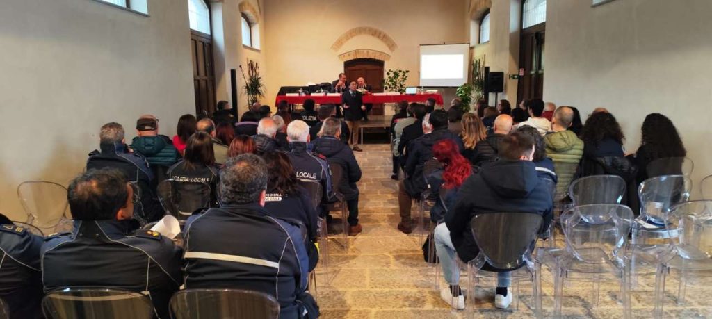 FORMAZIONE POLIZIA MUNICIPALE – Oggi a Capo d’Orlando una giornata di studio