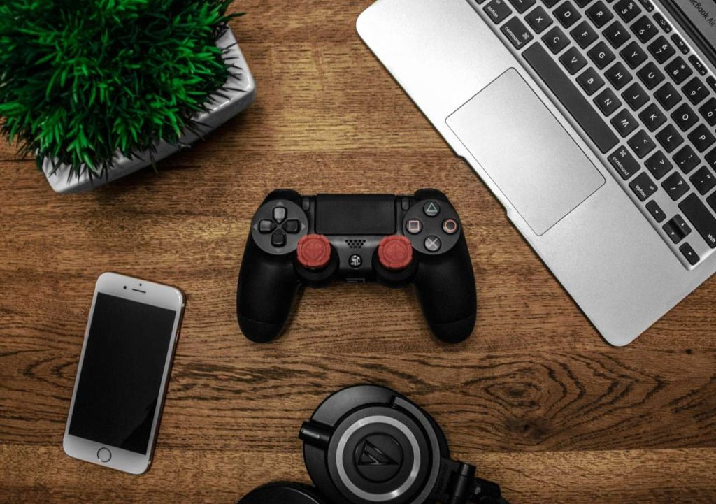 OVER 30 E VIDEOGIOCHI – In quanti giocano online e quali sono le piattaforme più diffuse?
