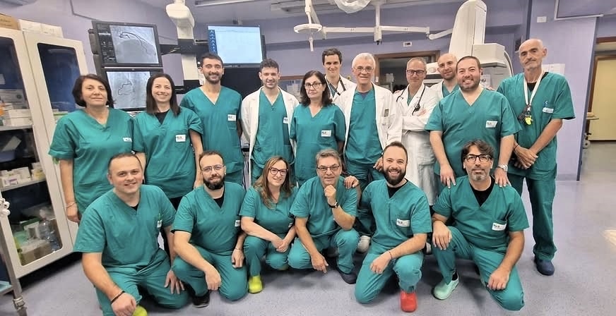 ASP MESSINA – L’emodinamica dell’ospedale Barone Romeo di Patti, dopo aver raggiunto i vertici nazionali, approda in Europa