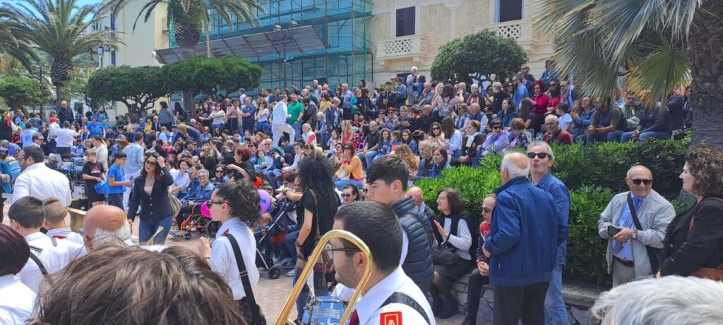 POLITICA, INCLUSIONE, SOLIDARIETA’ – Davide Faraone, a Gioiosa Marea: “Una camminata che è un messaggio di civiltà”