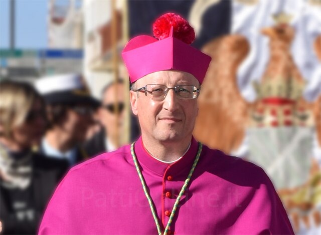 VISITE PASTORALI – Brolo accoglie il Vescovo Giombanco