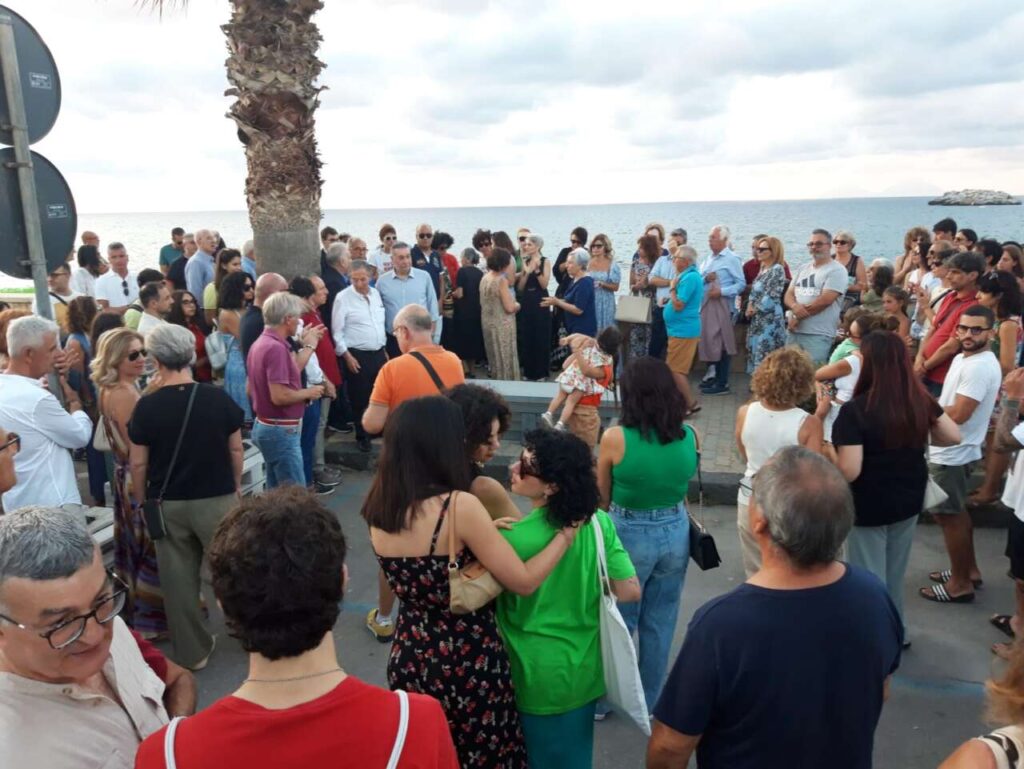 COMMEMORAZIONI 2 – Brolo ricorda Antonio e Antonio: dieci anni dopo, l’emozione è ancora viva