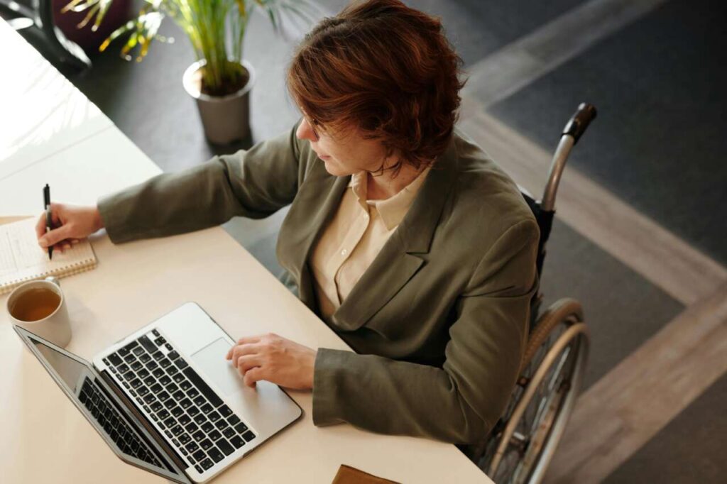 SENZA LIMITI – La disabilità non come ostacolo ma come risorsa