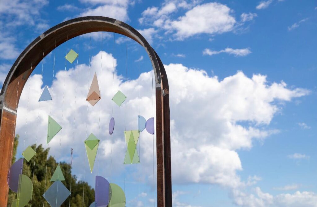 FICARRA E L’ARTE CHE RIGENERA –  il SITU Festival trasforma il borgo in un laboratorio a cielo aperto