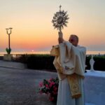 28 ANNI DI FEDE - A Brolo festeggiato Don Enzo Caruso, parroco e testimone della solidarietà