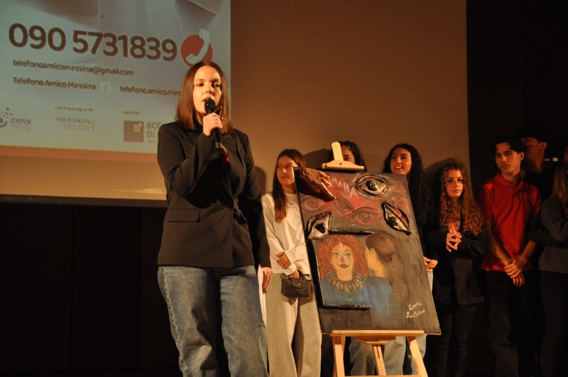TELEFONO AMICO MESSINA – “Voci in Genere”. Grande partecipazione all’evento conclusivo dei laboratori con le scuole