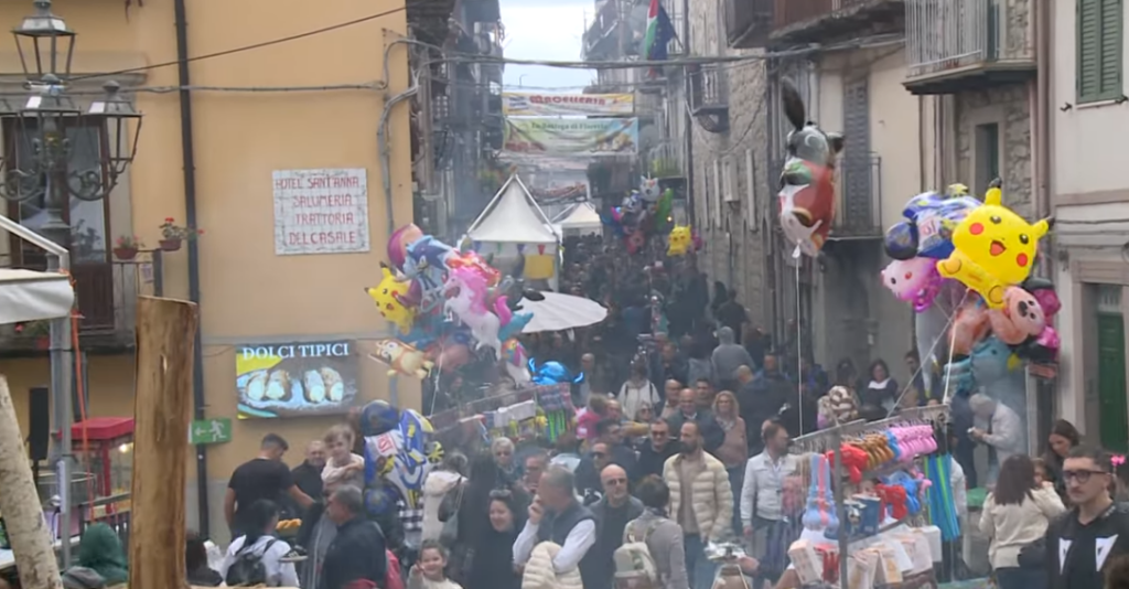 OTTOBRANDO 2025 – Il sole bacia Floresta: folla record per la seconda domenica