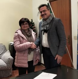 ANNO CHE INIZIA BENE – Sinagra dice addio al precariato: stabilizzata l’ultima lavoratrice ASU del Comune