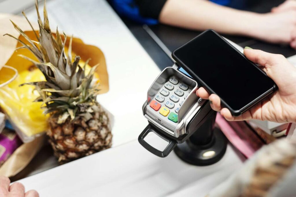 ITALIANI E CASHLESS – La situazione attuale e previsioni per il futuro