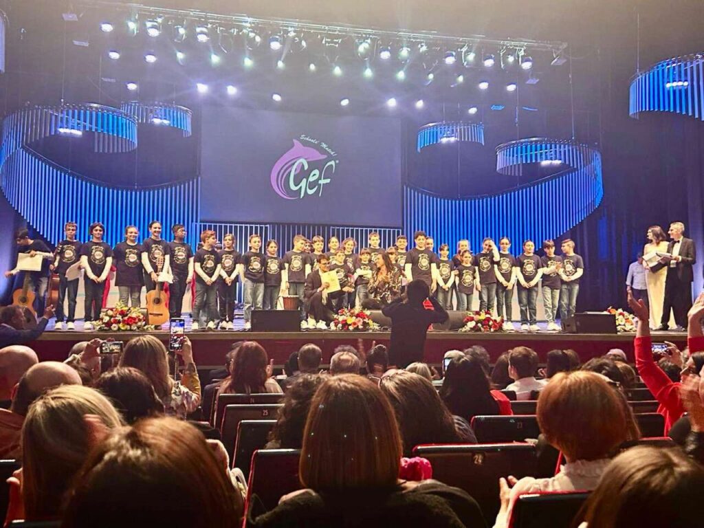 I COLORI DEL MONDO – La Corale del “G. Lombardo Radice” di Patti alle finali del Festival mondiale di Creatività nella Scuola