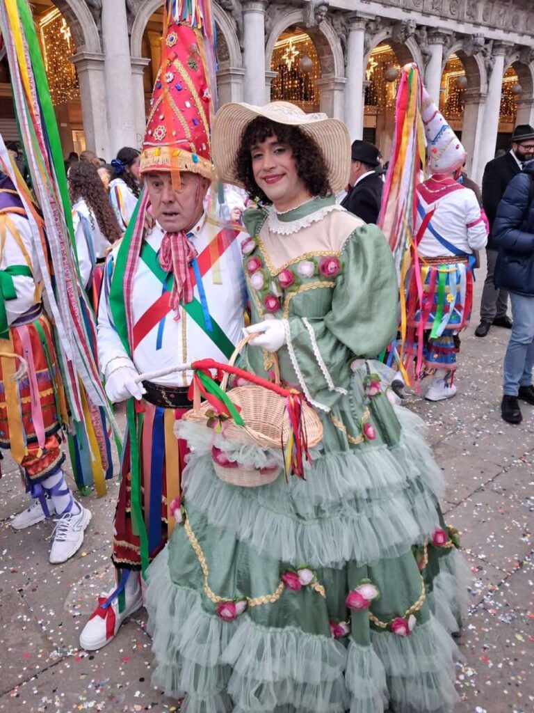 CARNEVALE 2026 –  la “Màschira di Cattafi” sbarca a Venezia: ieri in Piazza San Marco