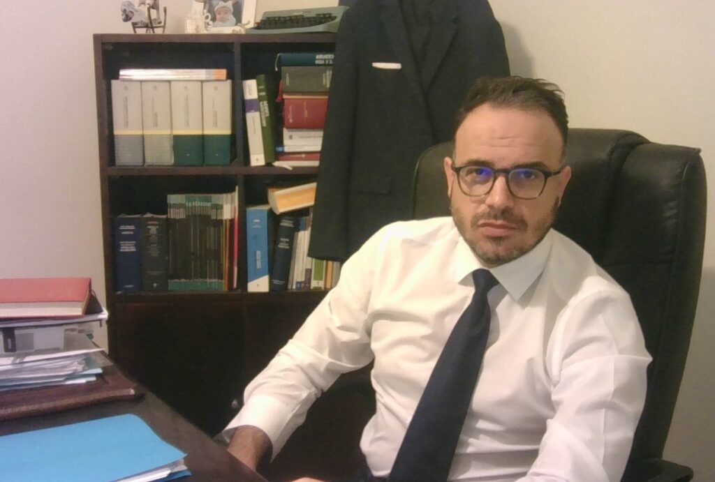 MOLESTATA DALL’EX FIDANZATO – Lui viene condannato ad un anno di reclusione