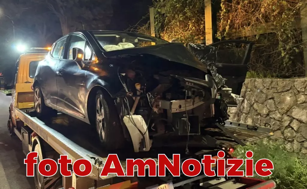 PAURA SULLA SS113 – Ieri sera, tra Brolo e Ponte Naso: violento scontro tra auto, due donne ferite e traffico paralizzato