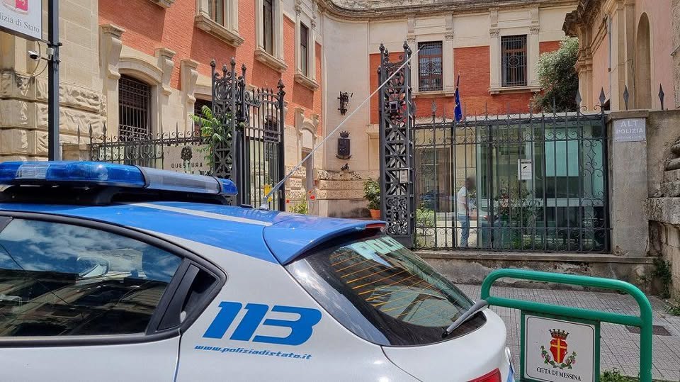 NUOVE ASSEGNAZIONI ALLA QUESTURA DI MESSINA – Accolti dal Questore i 29 nuovi operatori della Polizia di Stato al servizio della collettività peloritana