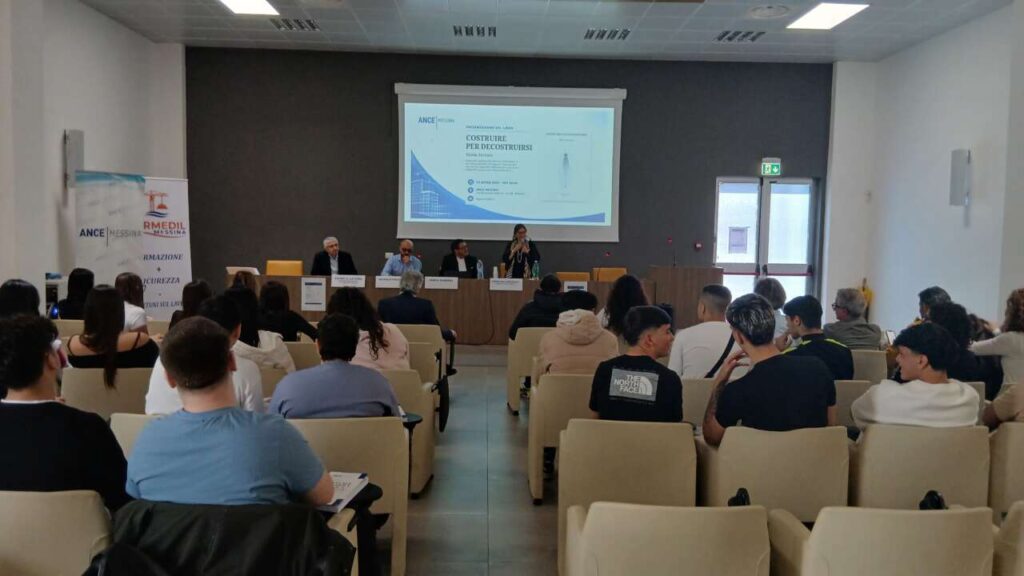 ANCE MESSINA – La presentazione del volume “Costruire per decostruirsi” di Mario Ferraro