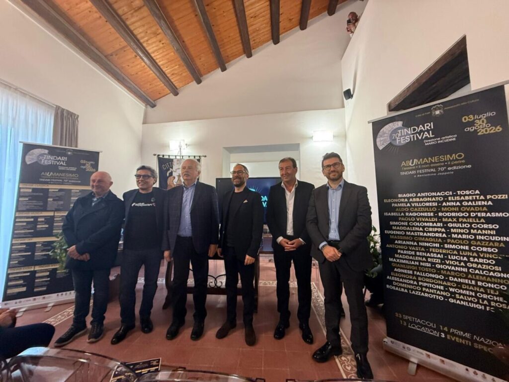 TINDARI FESTIVAL 2026 – Settant’anni di cultura sul palcoscenico più antico della Sicilia