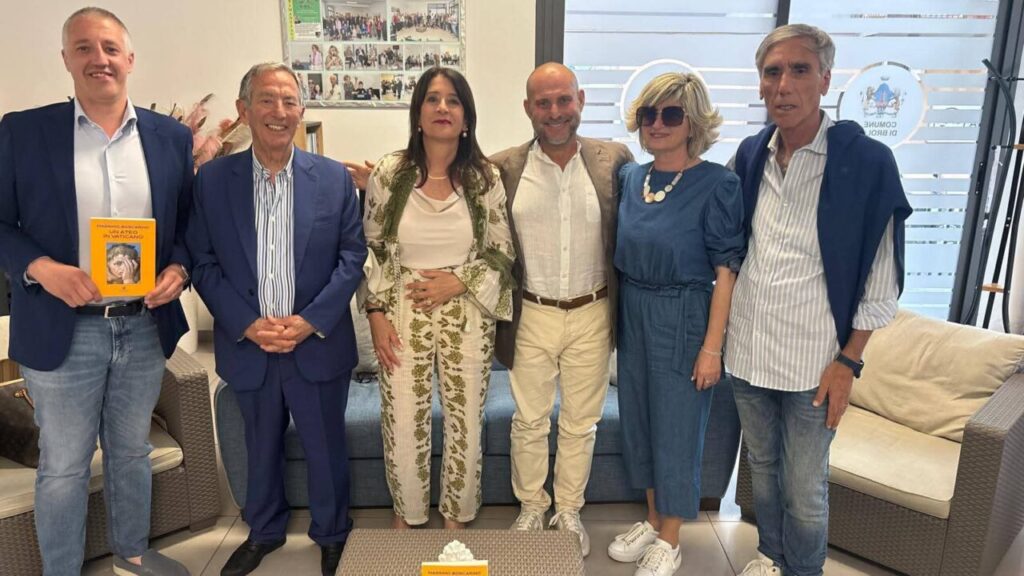 BROLO – Successo per la presentazione di “Un ateo in Vaticano”
