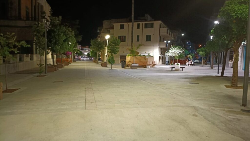CAPO d’ORLANDO – E il valore delle isole pedonali: quando una strada diventa il cuore di una comunità
