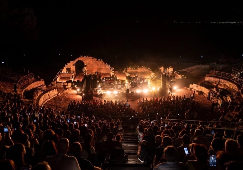 TINDARI – Il fascino millenario del Teatro Antico incontra la grande musica italiana