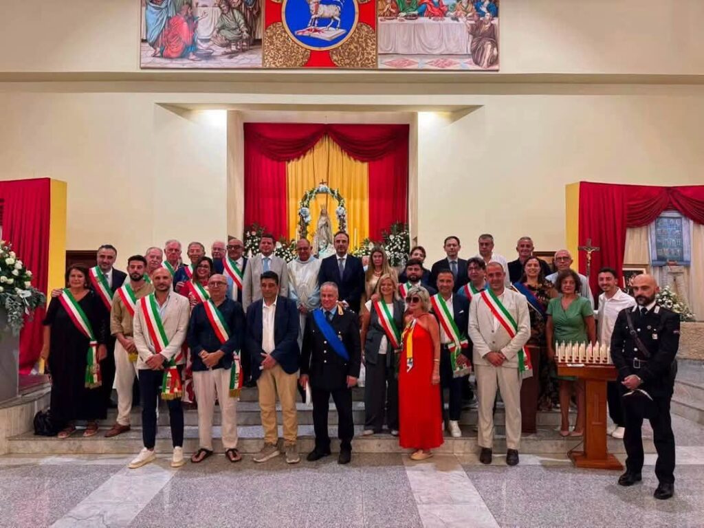 GLIACA DI PIRAINO IN FESTA – Numerose autorità istituzionali presenti, tra cui il presidente dell’ARS … interpretato come un segnale di attenzione verso una manifestazione che rappresenta un patrimonio identitario del territorio