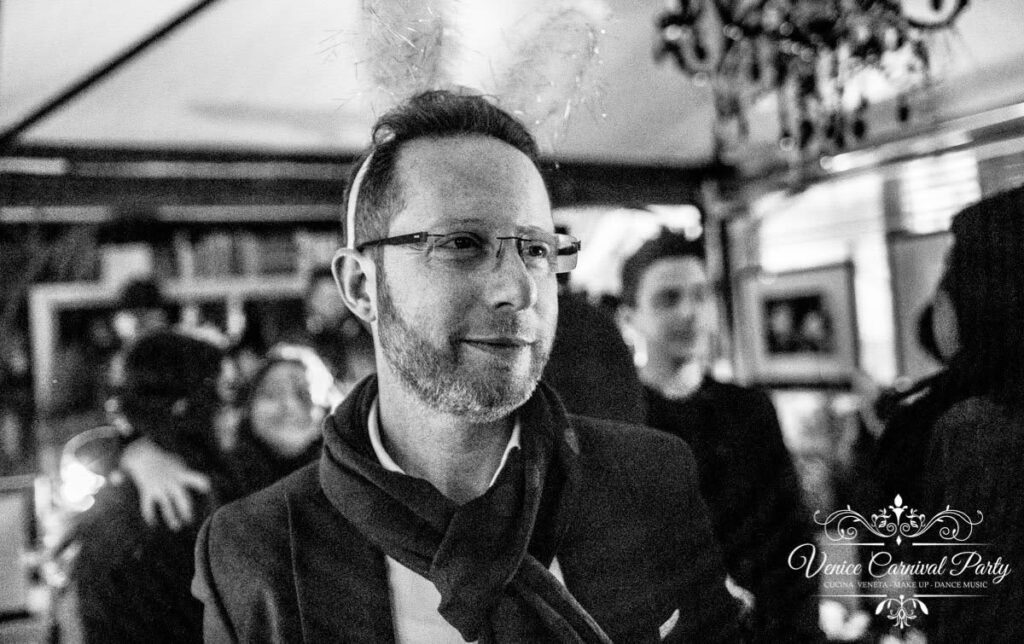 CHIUDE LA CAPANNINA – Ma non una storia: tanti anni passati insieme, tra caffè, incontri, libri e vita